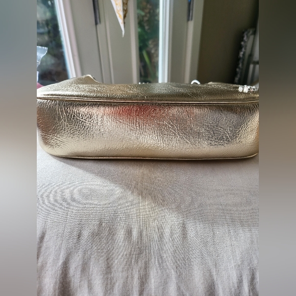 Tory BurchSmall Mercer Metallic Leather Shoulder Bag - Picture 6 of 9